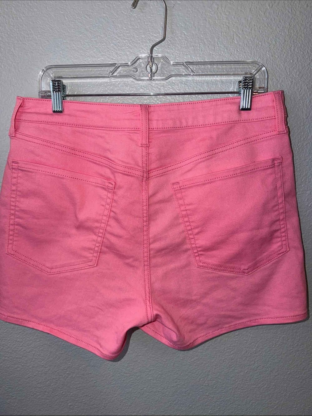 Old Navy Wow High Waisted Women's Pink Casual Stretch Denim Shorts - Picture 4 of 5